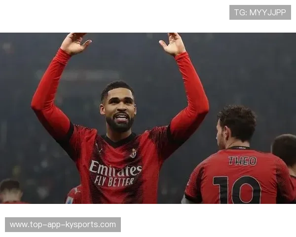 AC米兰豪取胜利，射手梅开二度助球队登顶，米兰最佳射手